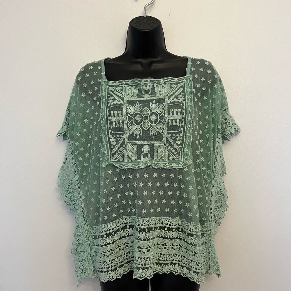 Sundance Green Sheer Embroiderd Lace Top, Size Small